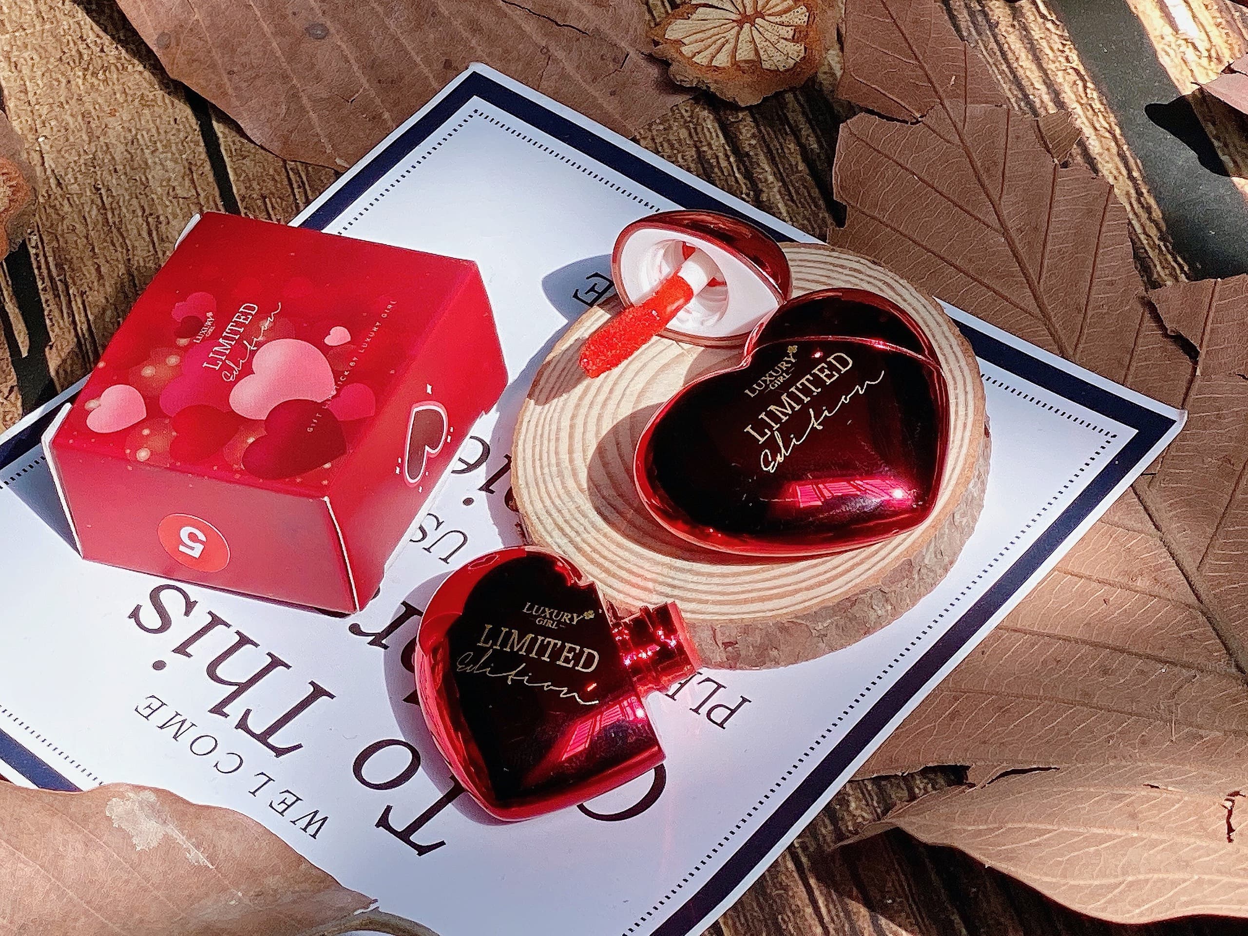 Son Kem WE Vỏ Trái Tim Đỏ VALENTINE Siêu Xinh Nội Địa