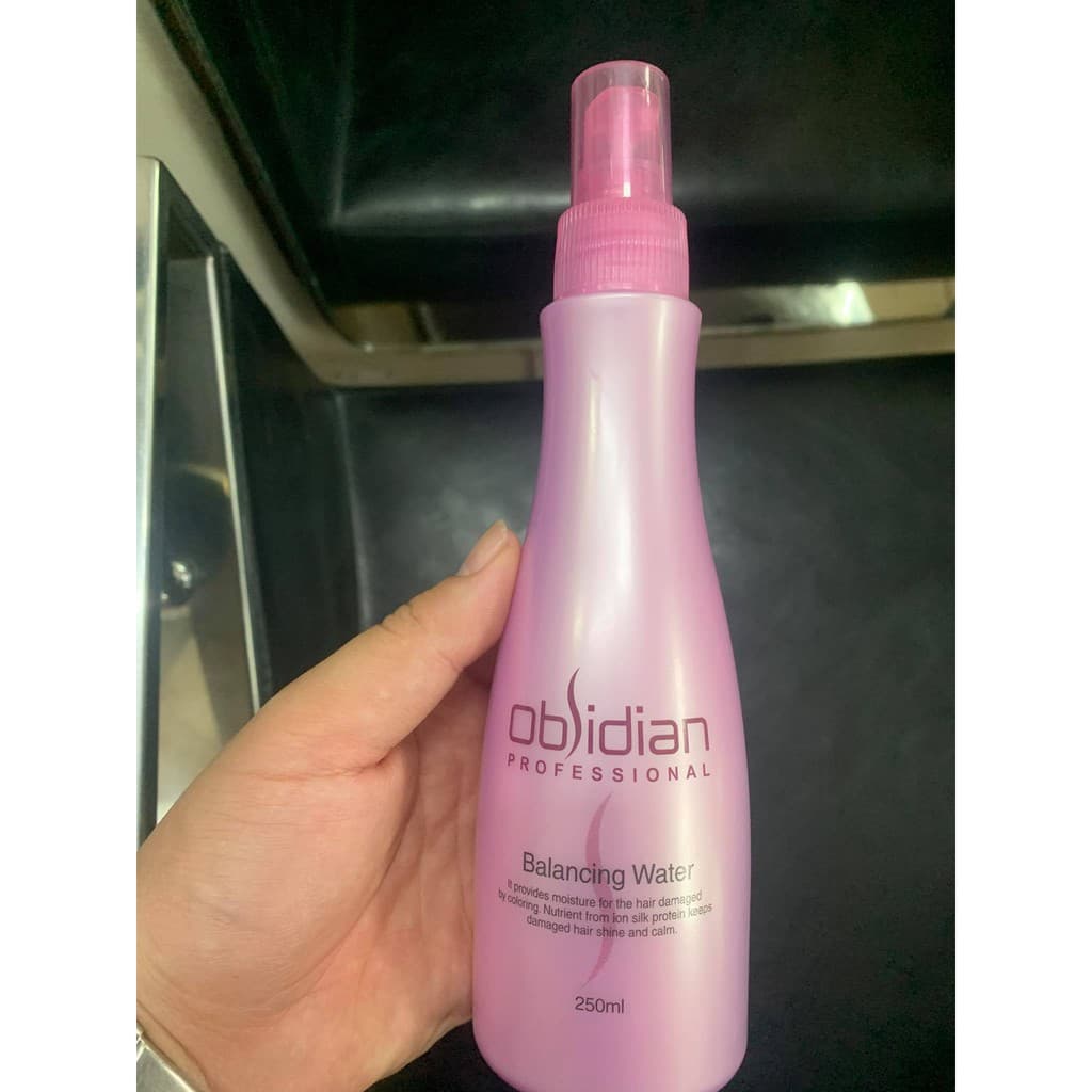 NƯỚC XỊT DƯỠNG TÓC HOA HỒNG OBSIDIAN 250ML